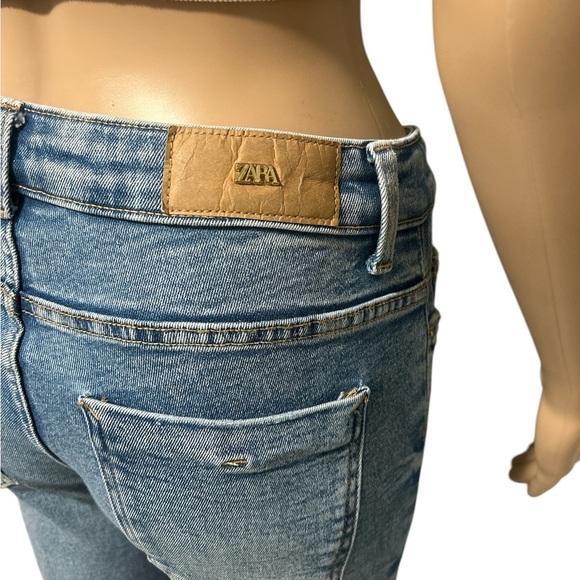 Zara Light Wash Skinny Jeans Size 26 - Picture 4 of 5